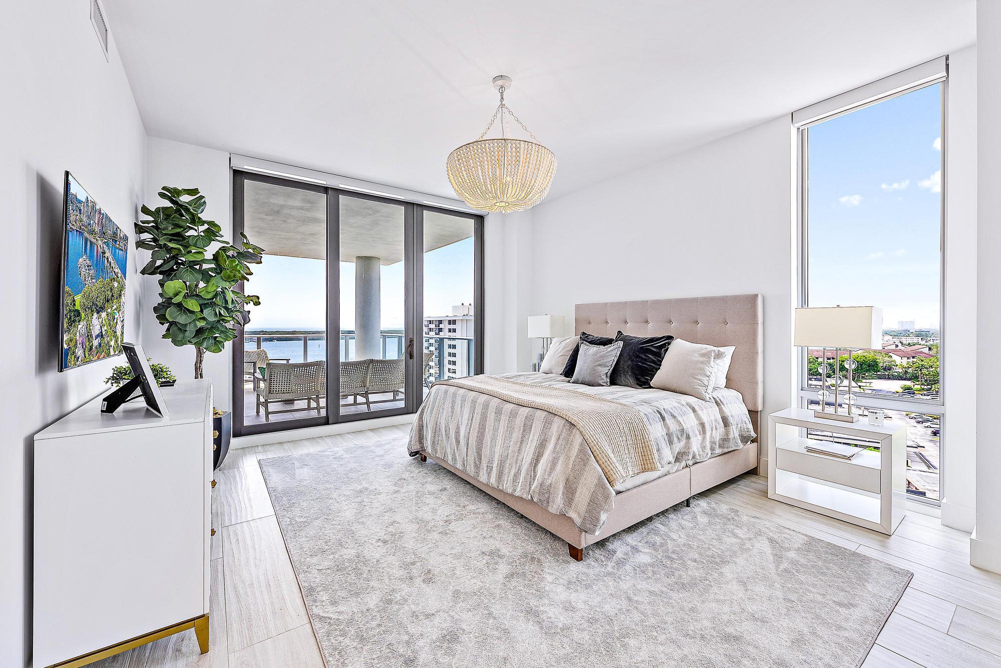 WATER CLUB - Residential