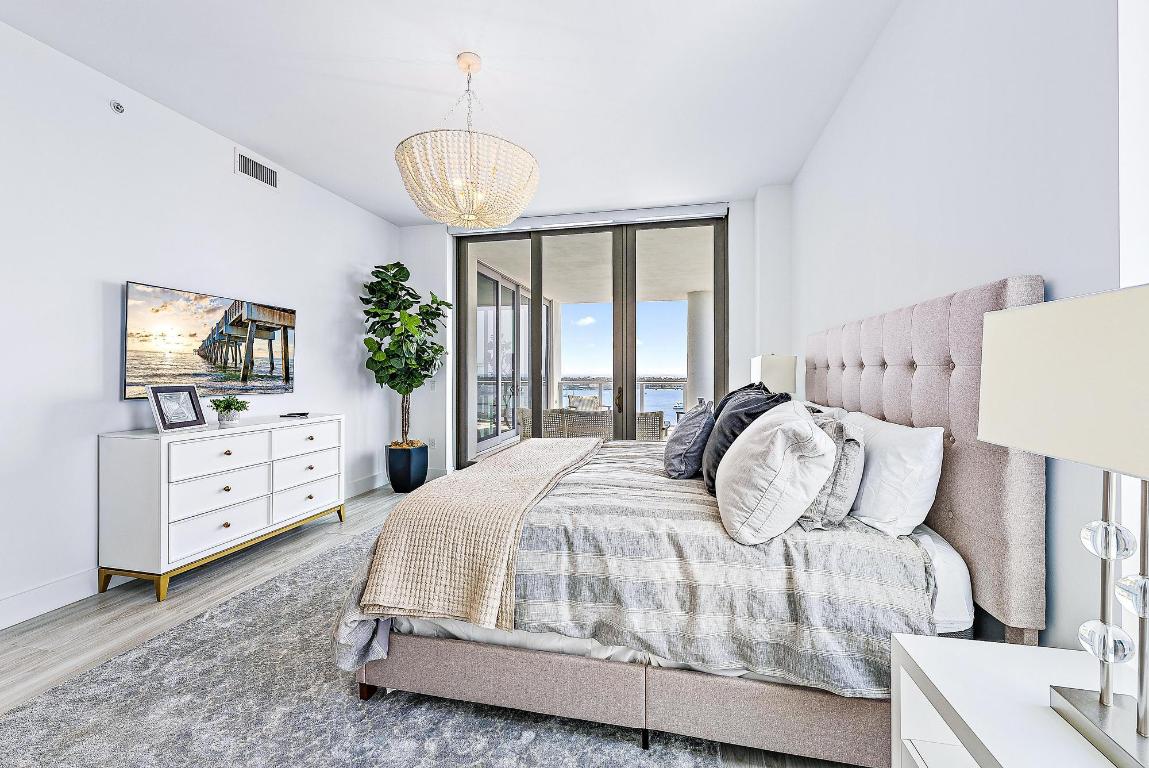 WATER CLUB - Residential