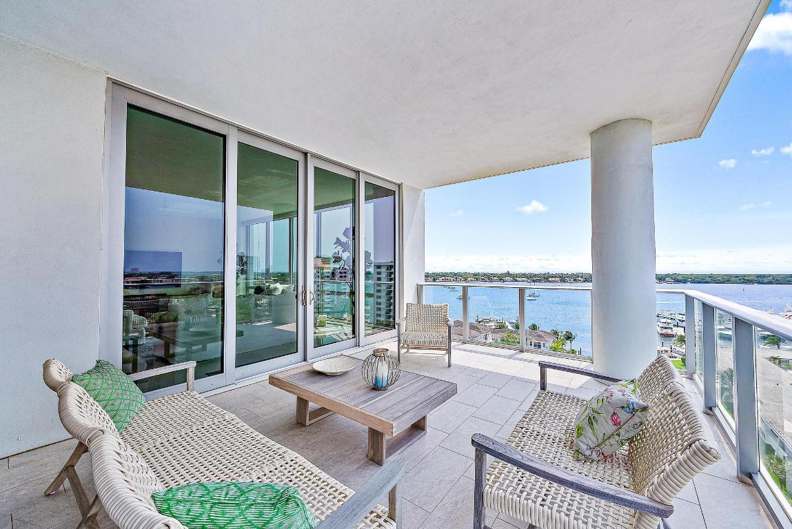 WATER CLUB - Residential