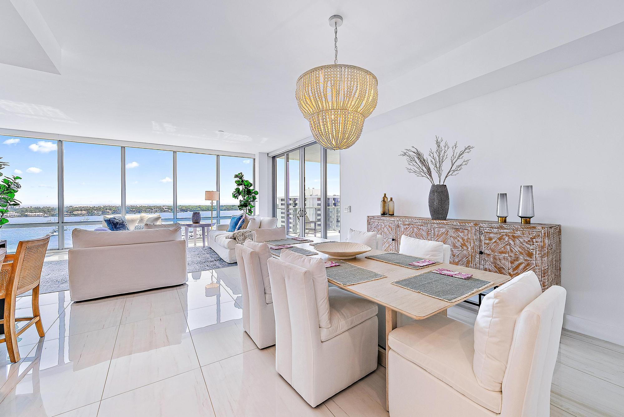 WATER CLUB - Residential