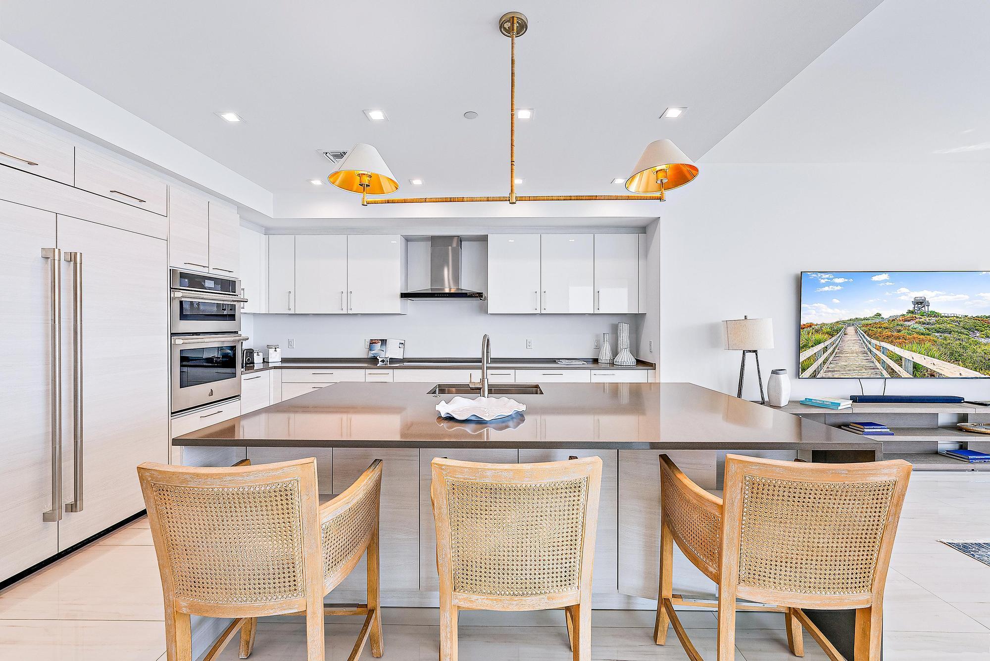 WATER CLUB - Residential