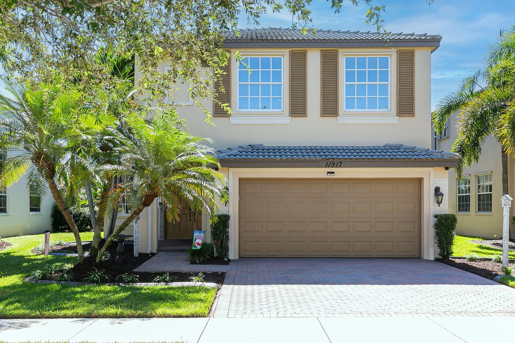 Photo of 11917 SW Knightsbridge Lane, Port Saint Lucie, FL 34987 (MLS # R10929124)