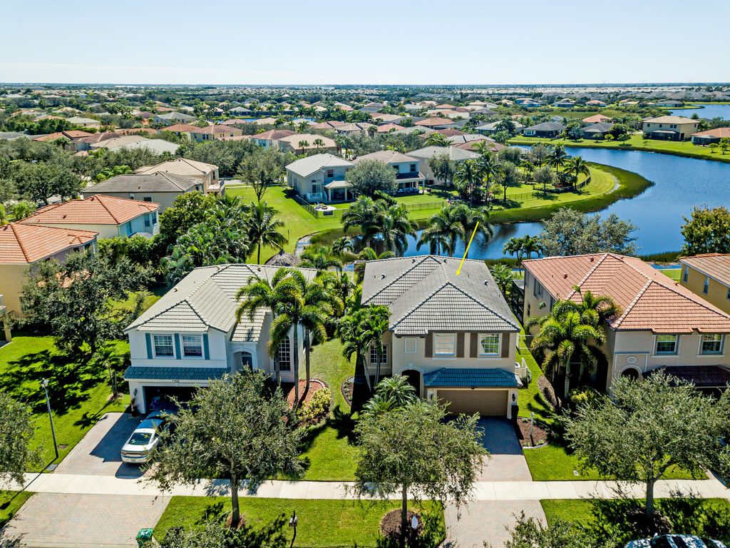 Photo of 11917 SW Knightsbridge Lane, Port Saint Lucie, FL 34987 (MLS # R10929124)