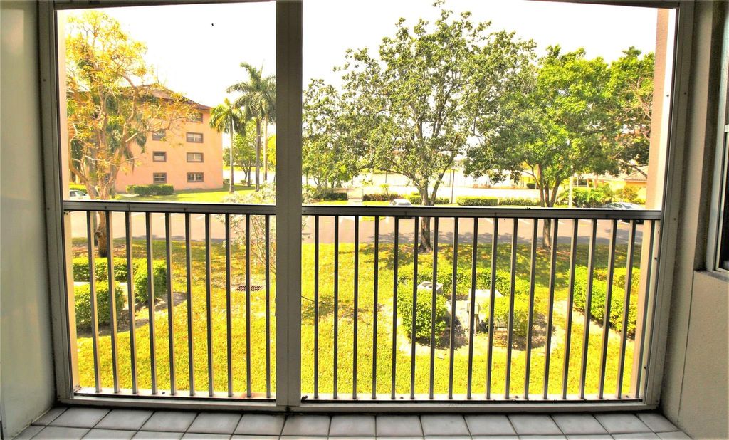 Photo of 1200 SW 130th Avenue #210-G, Hollywood, FL 33027 (MLS # F10550571)