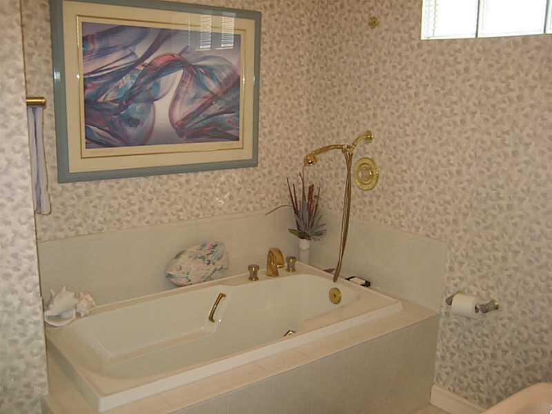 Lago Mar Place - Residential