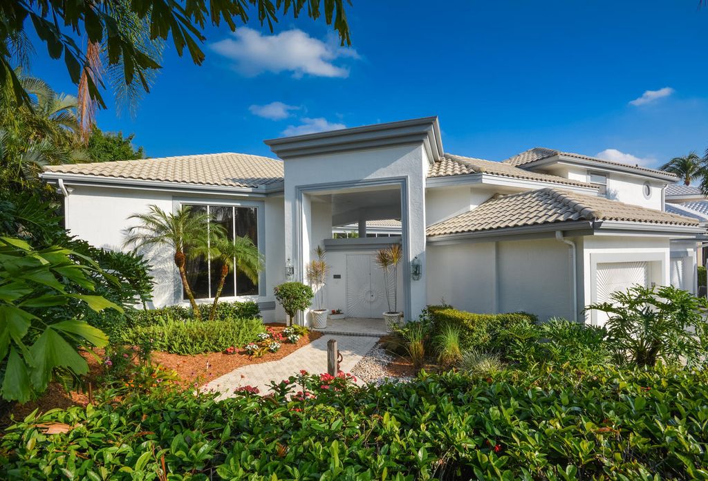 Photo of 7028 Queenferry Circle, Boca Raton, FL 33496 (MLS # R10771575)