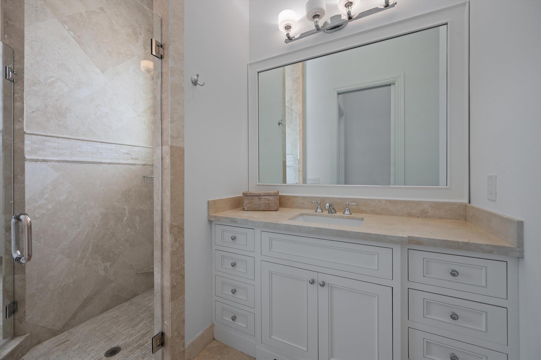 MIZNER ESTATES OF PALM BE - Residential