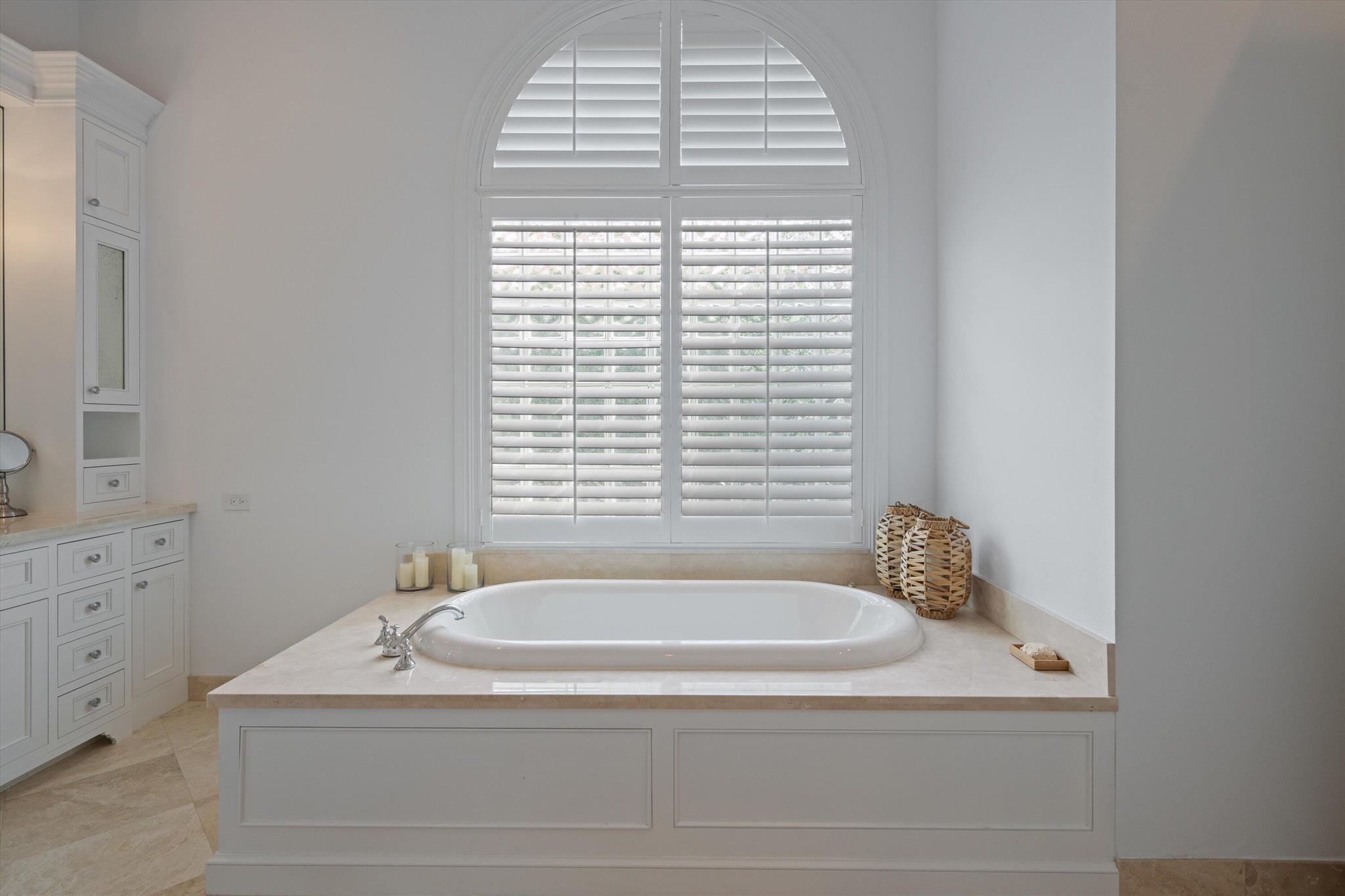 MIZNER ESTATES OF PALM BE - Residential