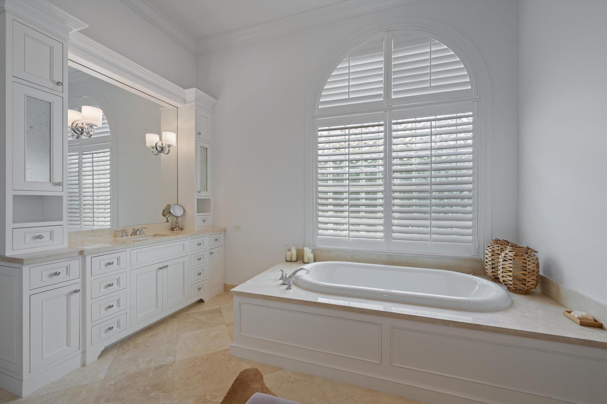 MIZNER ESTATES OF PALM BE - Residential