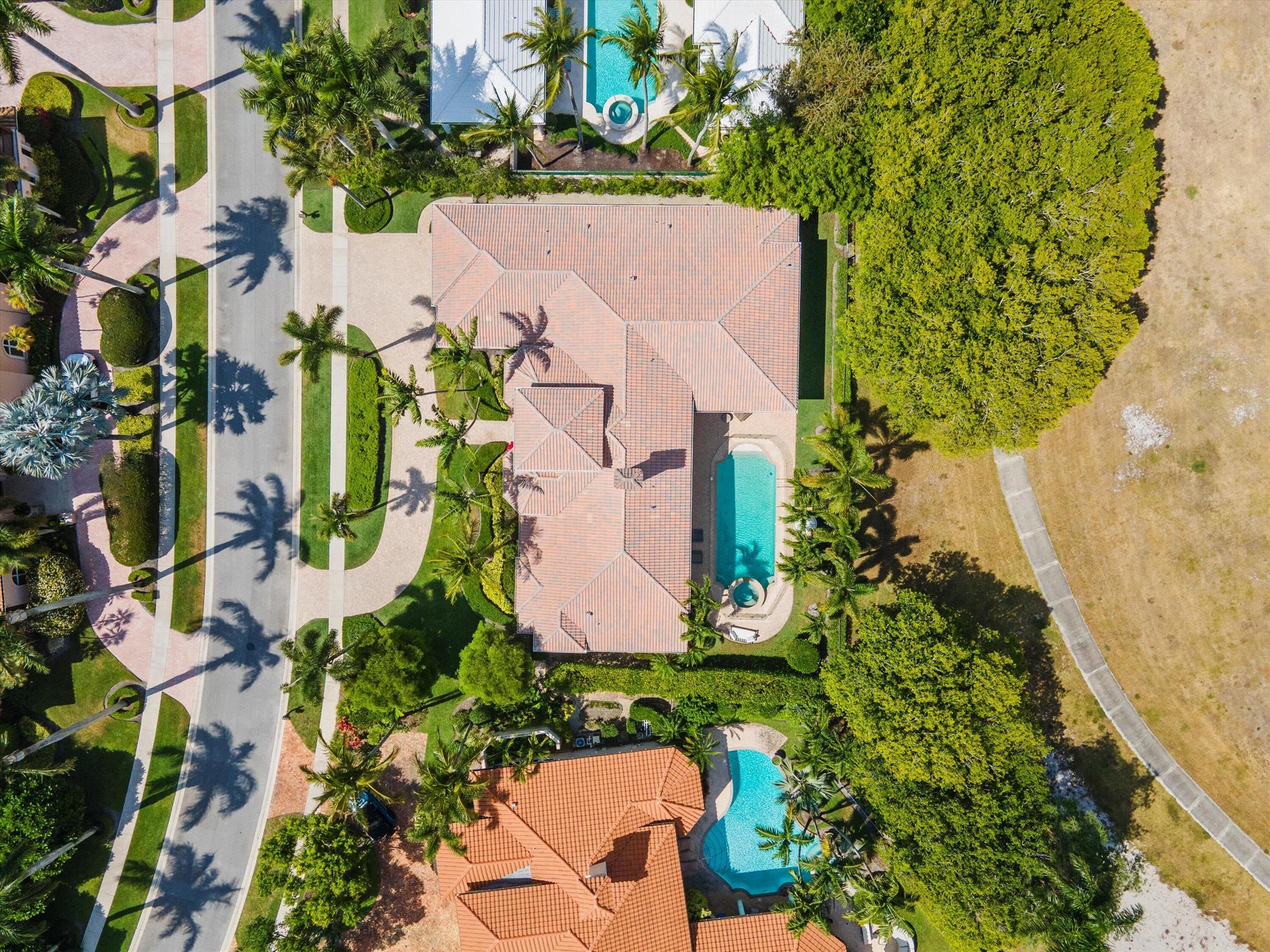 MIZNER ESTATES OF PALM BE - Residential