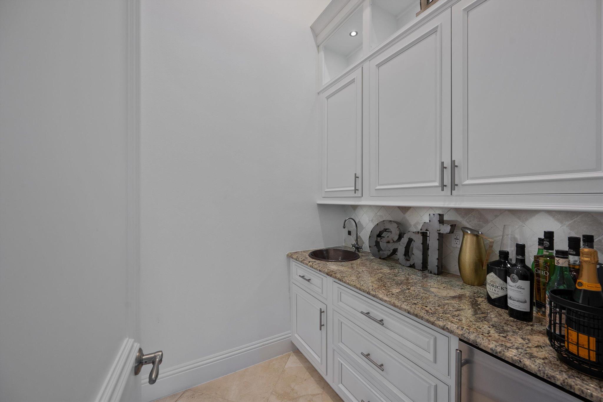 MIZNER ESTATES OF PALM BE - Residential