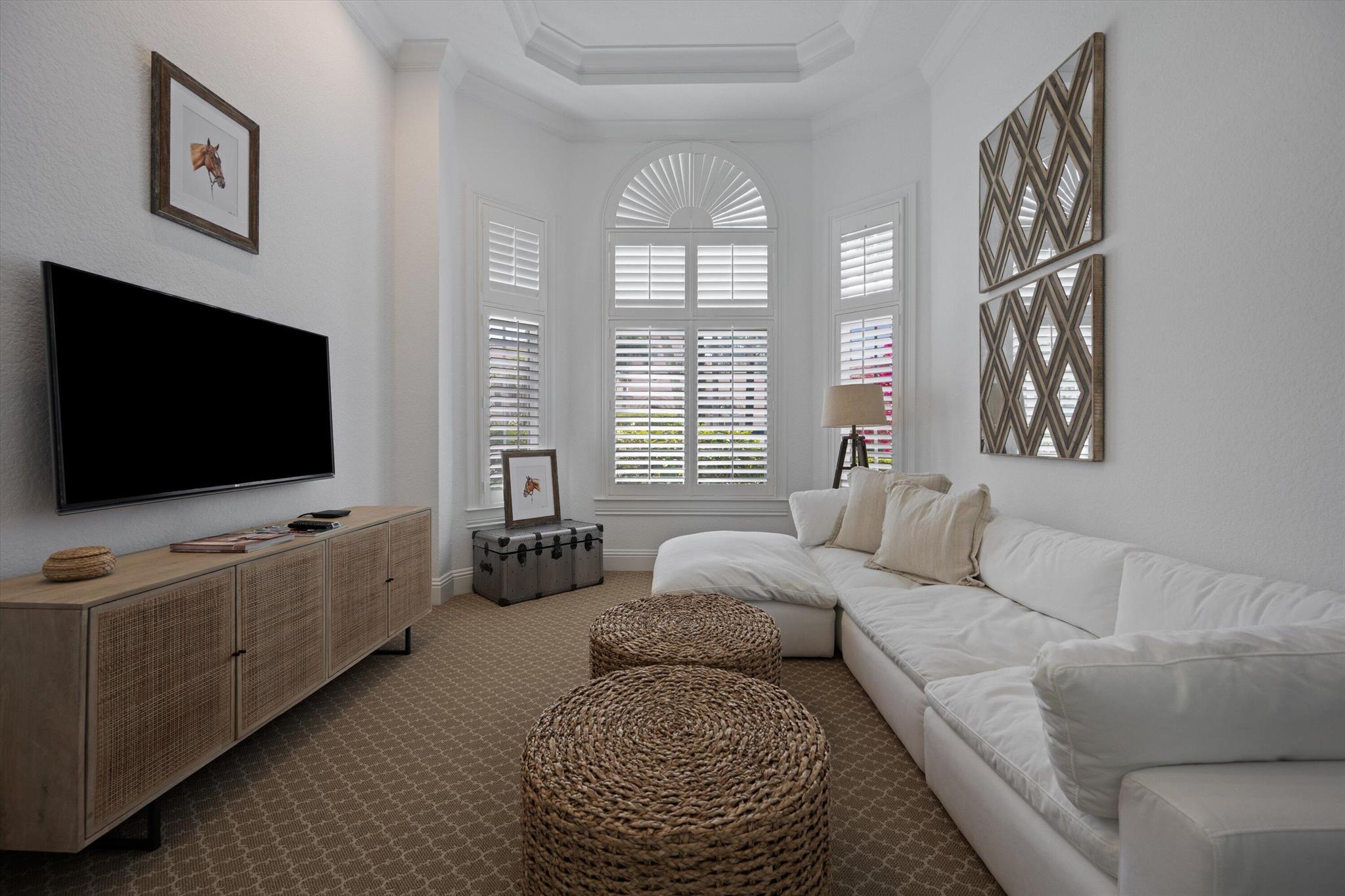 MIZNER ESTATES OF PALM BE - Residential