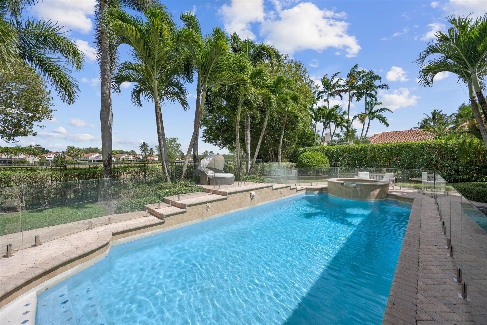 MIZNER ESTATES OF PALM BE - Residential