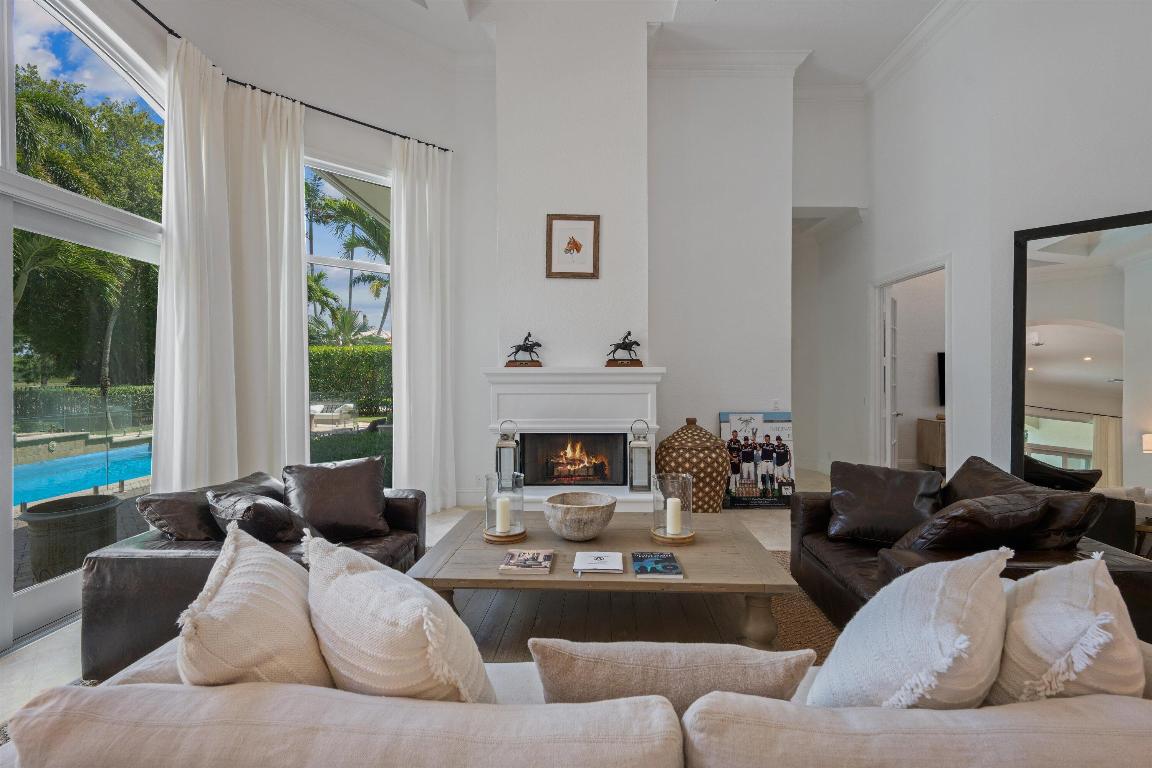 MIZNER ESTATES OF PALM BEACH POLO & COUN - Residential