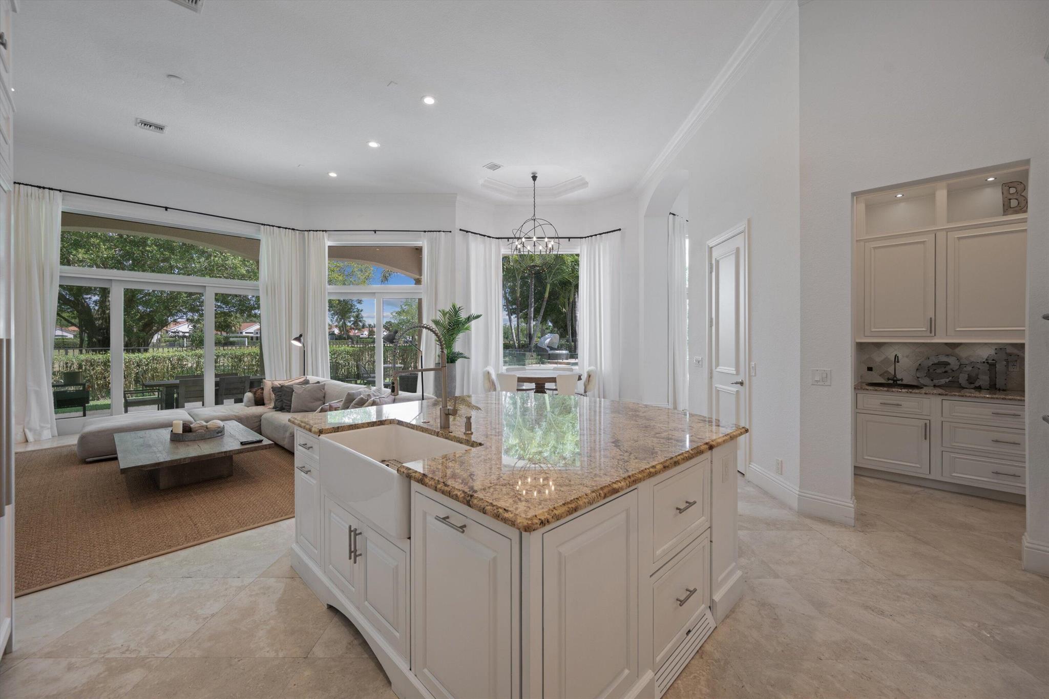 MIZNER ESTATES OF PALM BE - Residential
