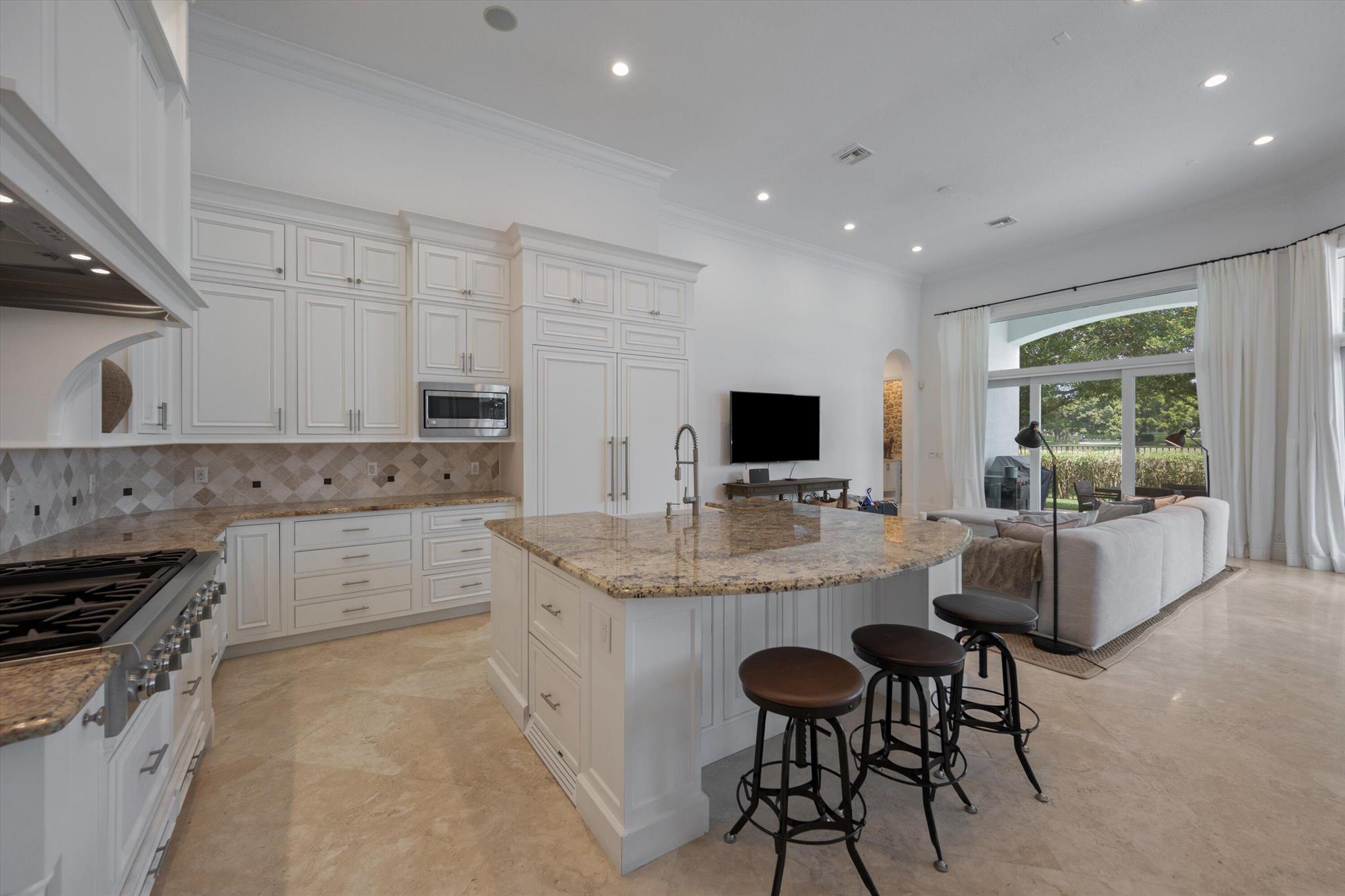 MIZNER ESTATES OF PALM BE - Residential