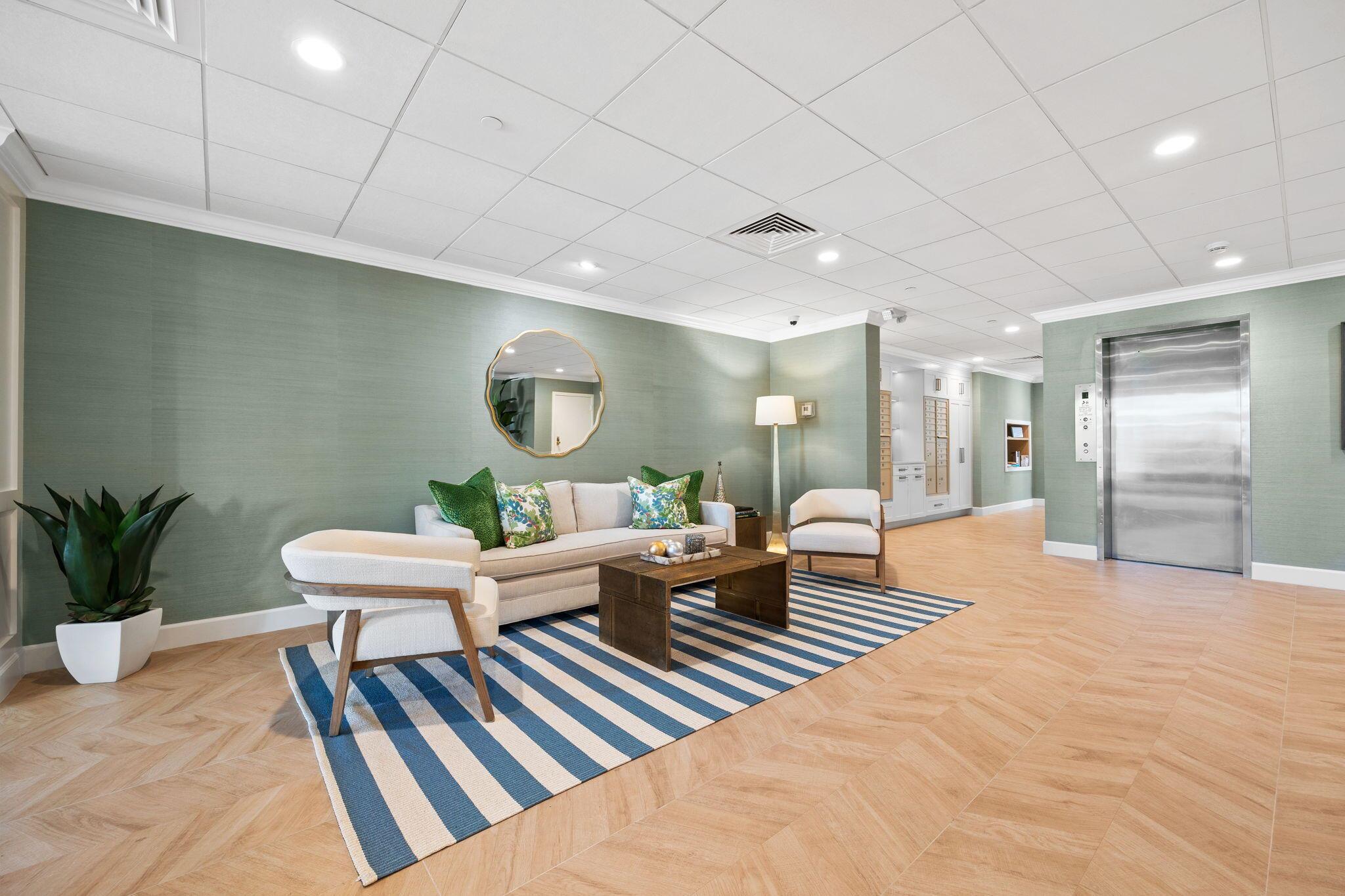 LA MAR CONDO APTS DECL - Residential Lease