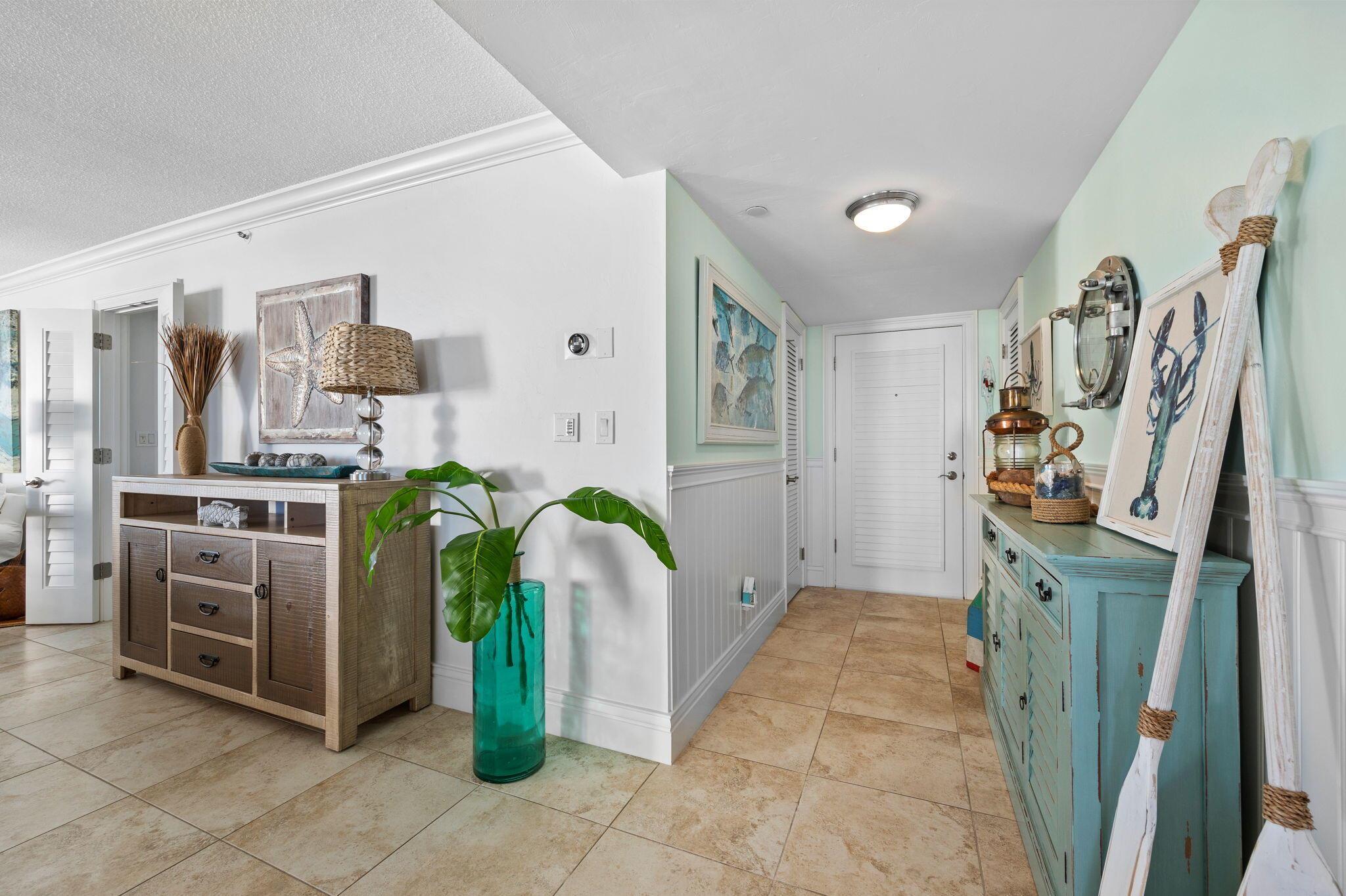 LA MAR CONDO APTS DECL - Residential Lease