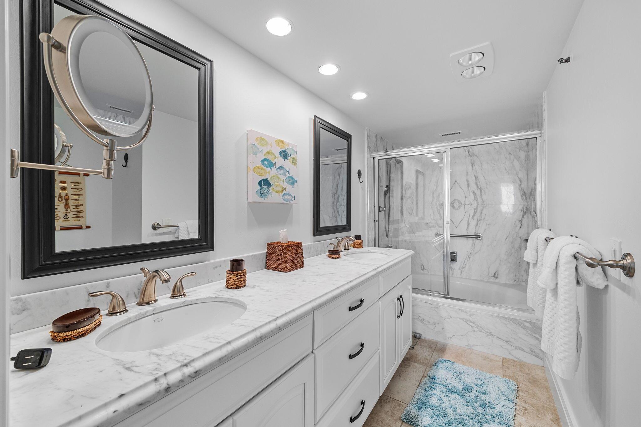 LA MAR CONDO APTS DECL - Residential Lease