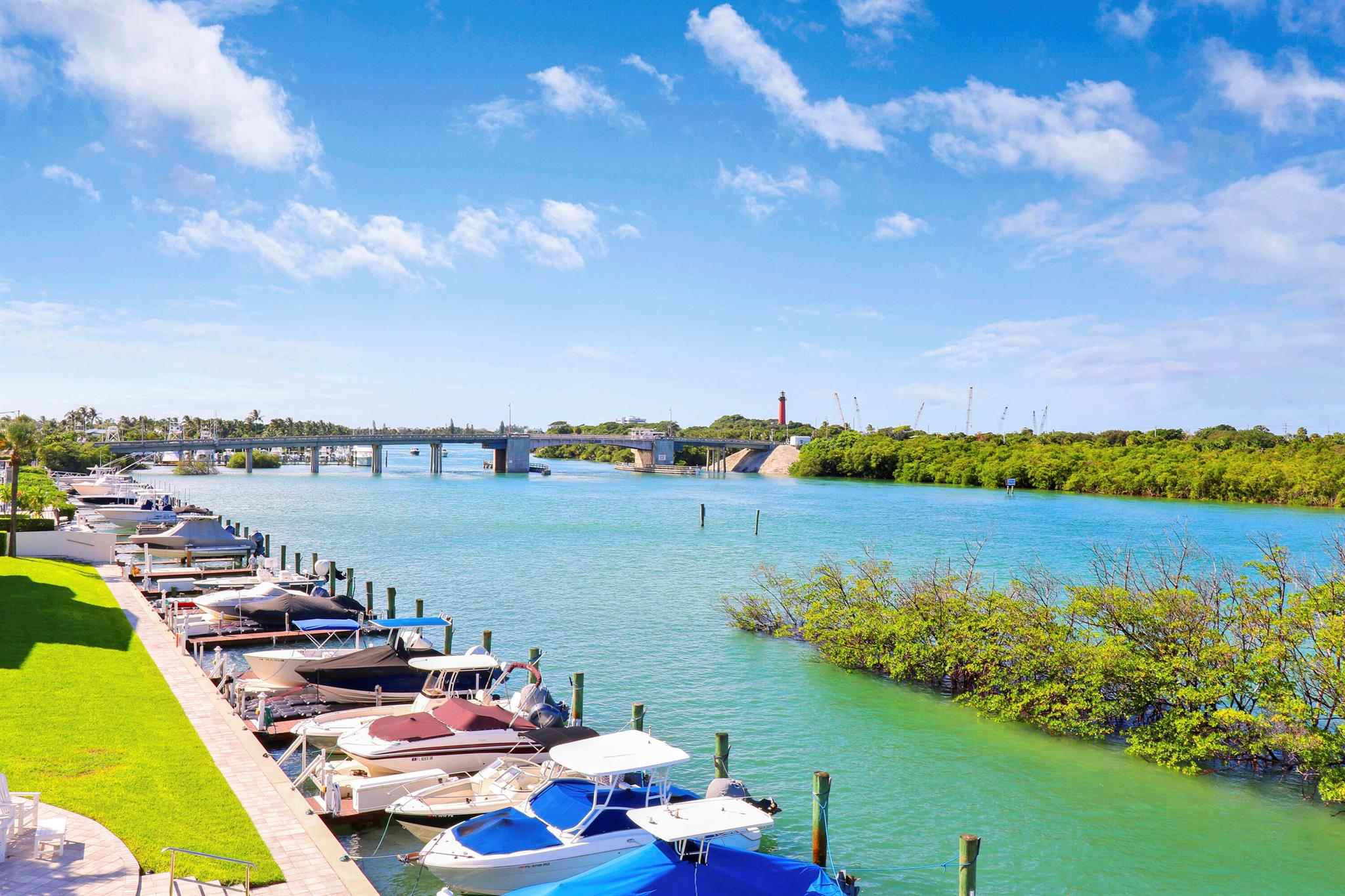 LA MAR CONDO APTS DECL - Residential Lease
