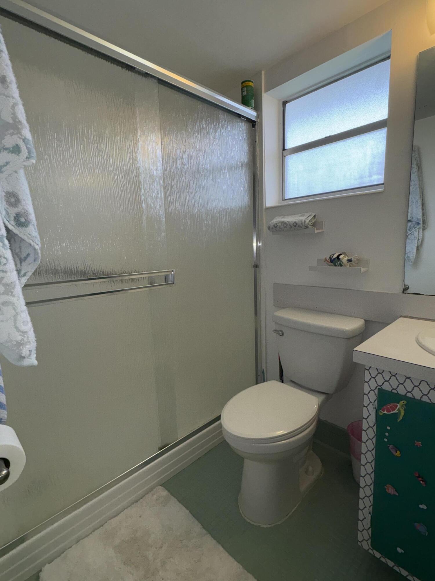 VILLAGE ROYALE CONDO 8 - Residential