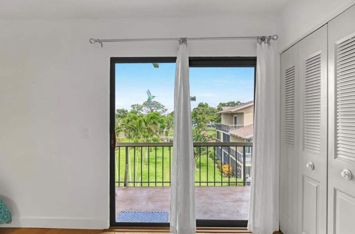 RIVERBEND CONDO - Residential Lease