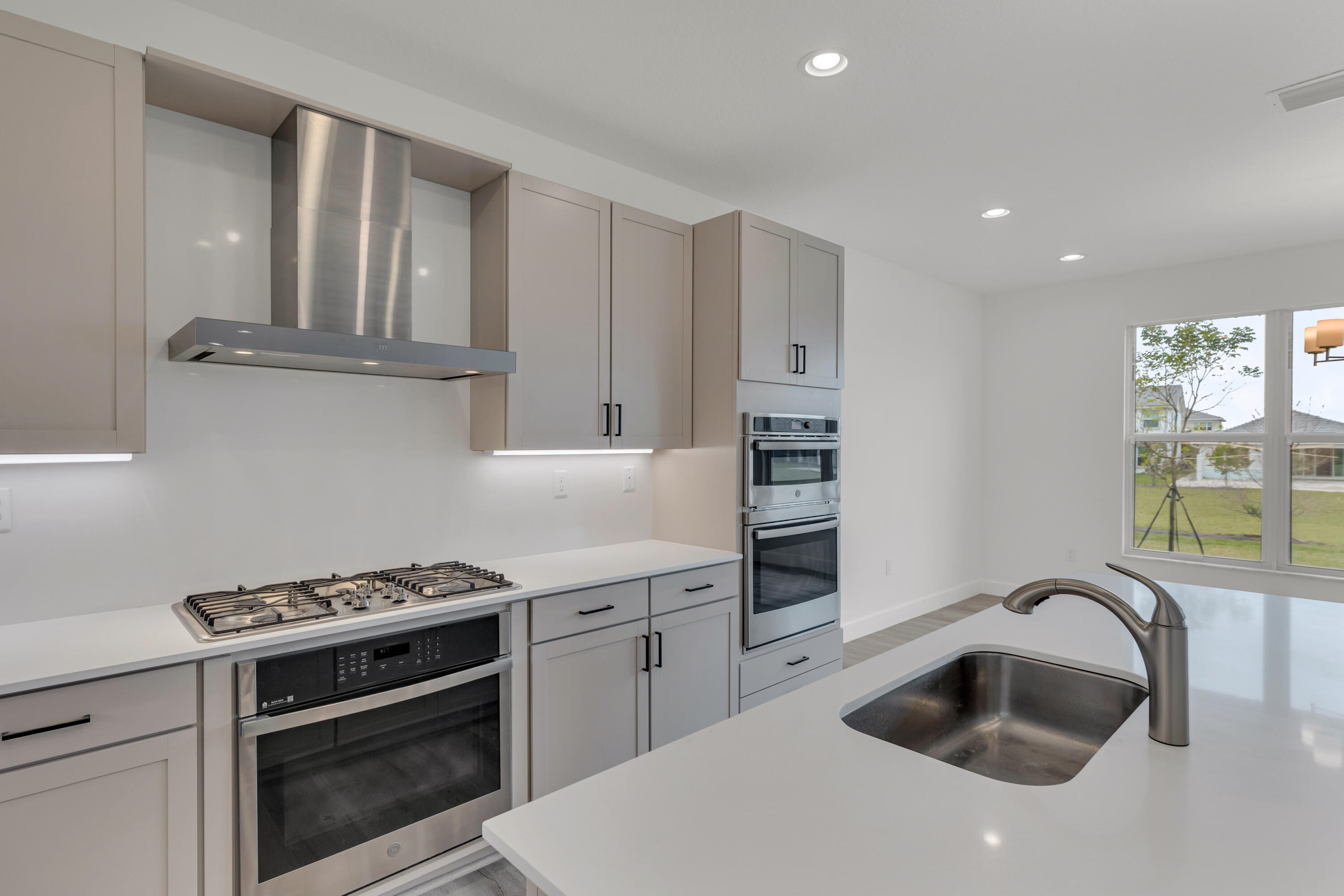 ARDEN PUD POD G NORTH - Residential Lease