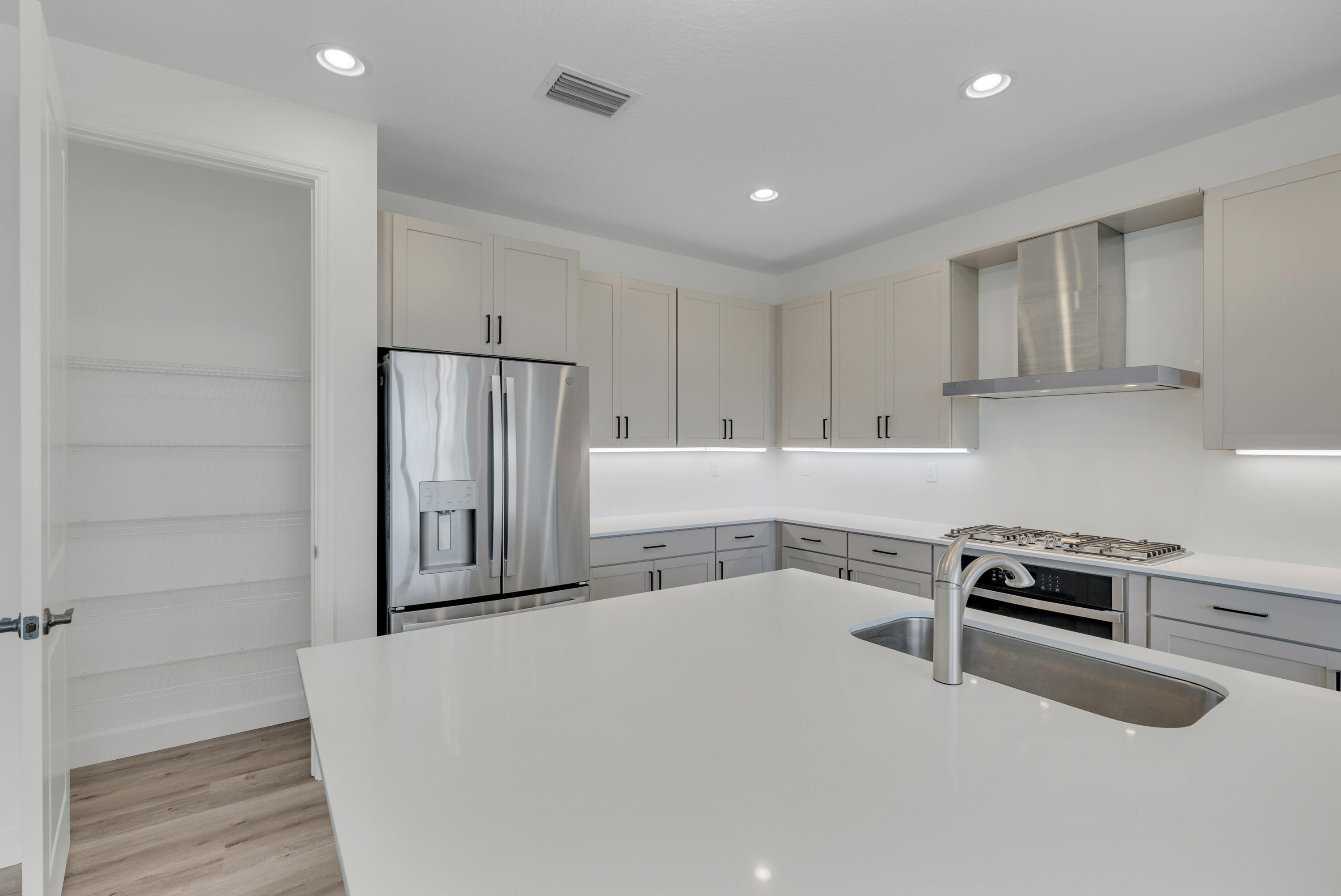 ARDEN PUD POD G NORTH - Residential Lease