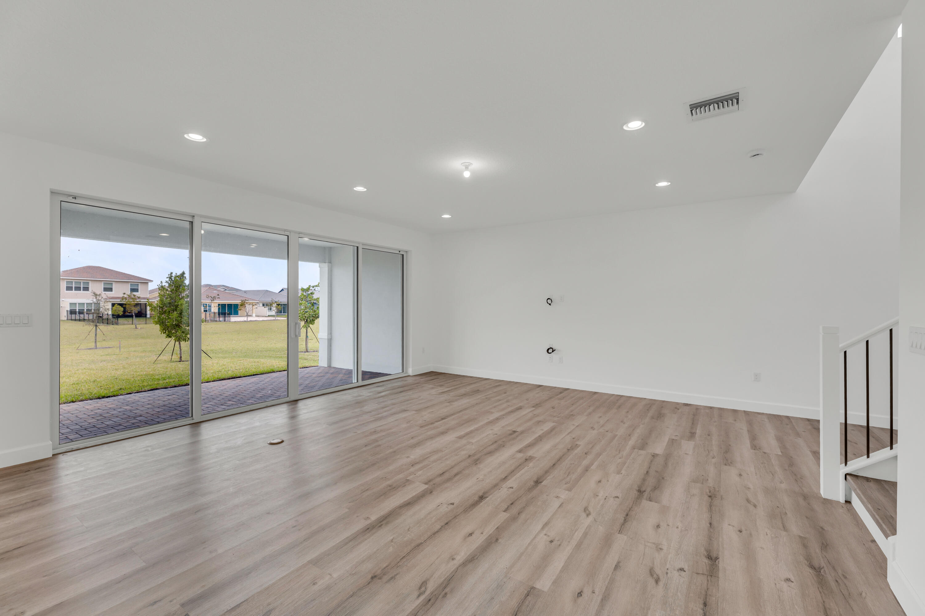 ARDEN PUD POD G NORTH - Residential Lease