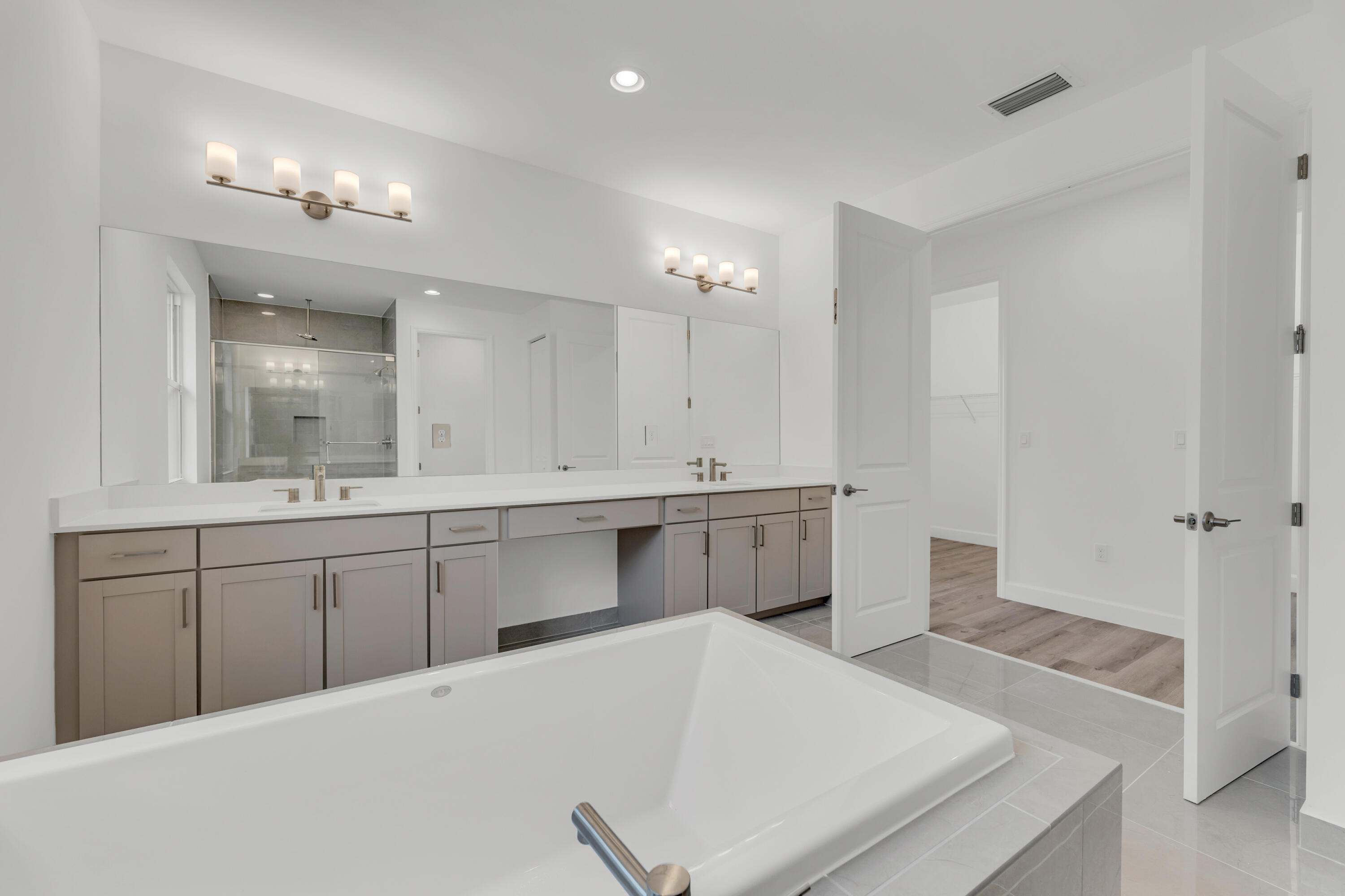 ARDEN PUD POD G NORTH - Residential Lease