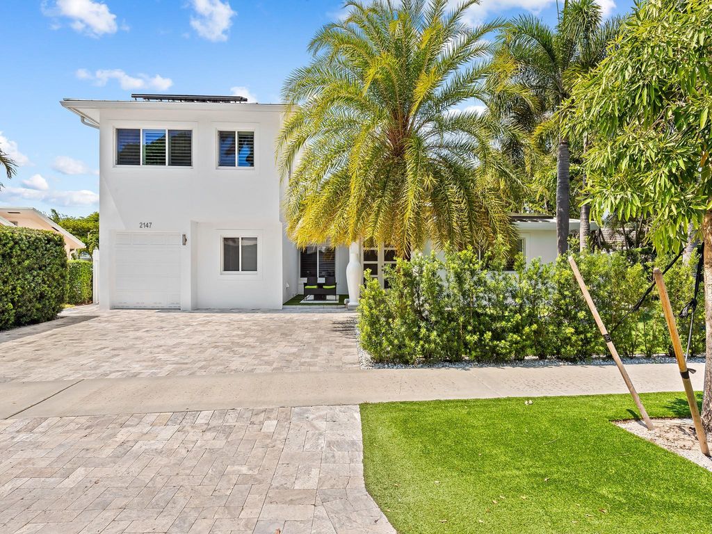 Photo of 2147 NE 65th St, Fort Lauderdale, FL 33308 (MLS # F10505944)