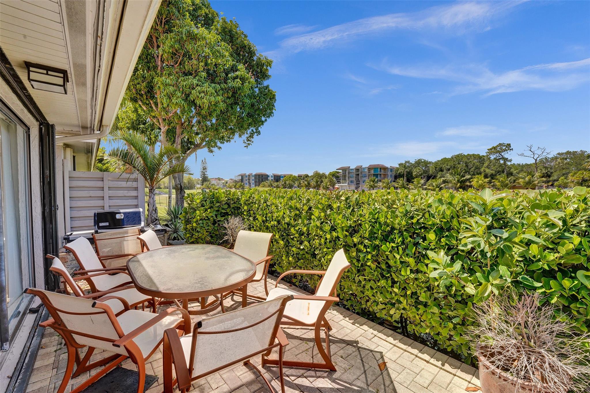 VILLA RESIDENCES OF EMER - Residential Lease