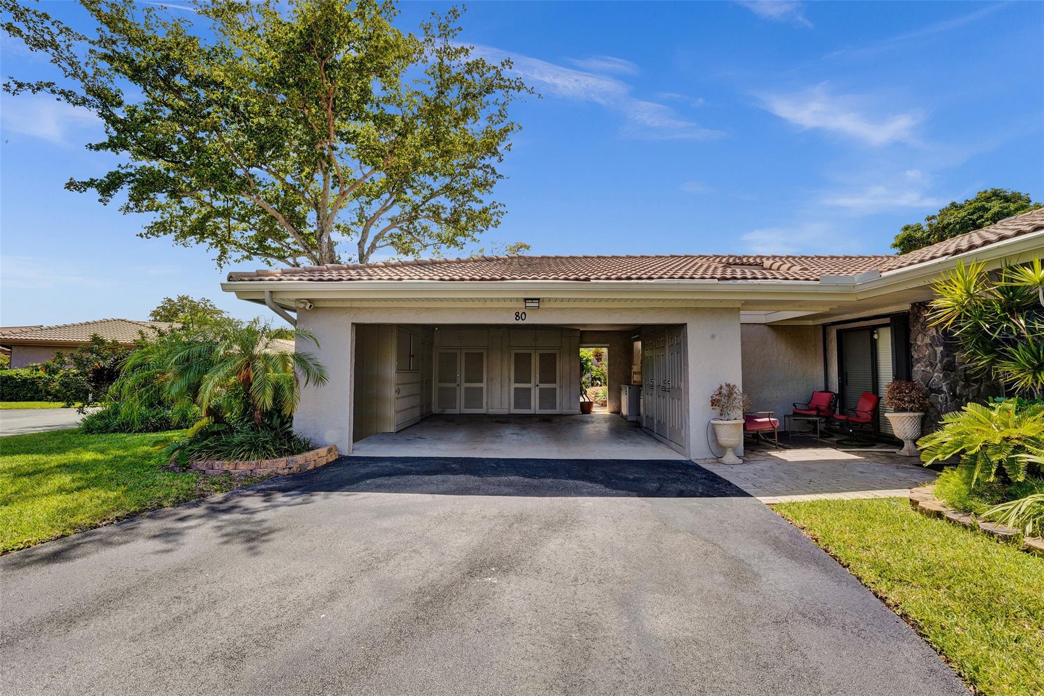 VILLA RESIDENCES OF EMER - Residential Lease