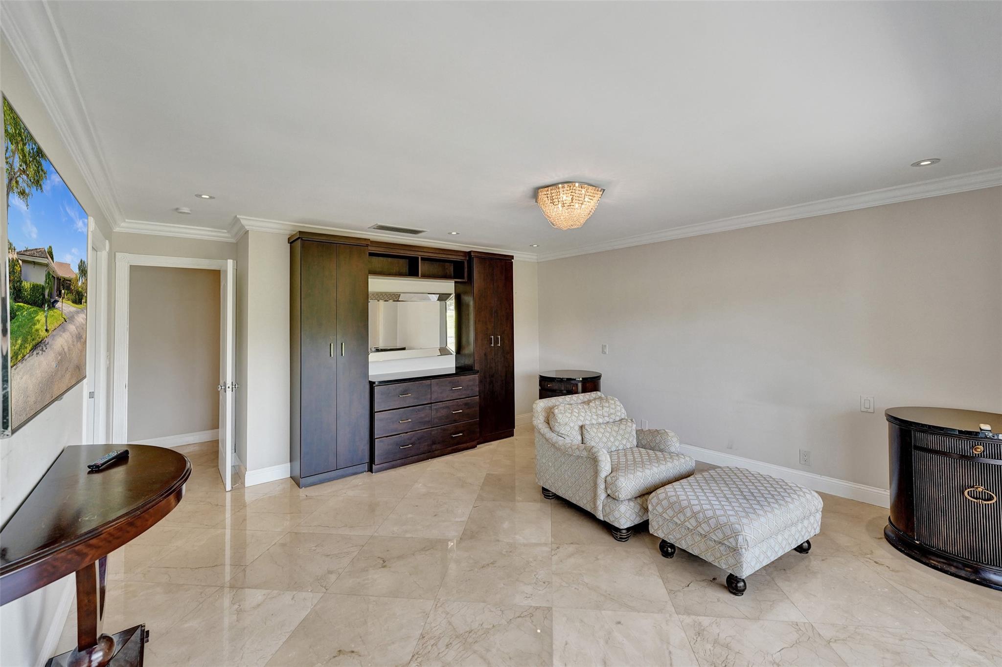 VILLA RESIDENCES OF EMER - Residential Lease