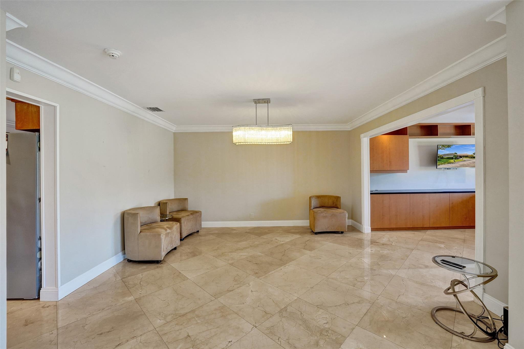 VILLA RESIDENCES OF EMER - Residential Lease