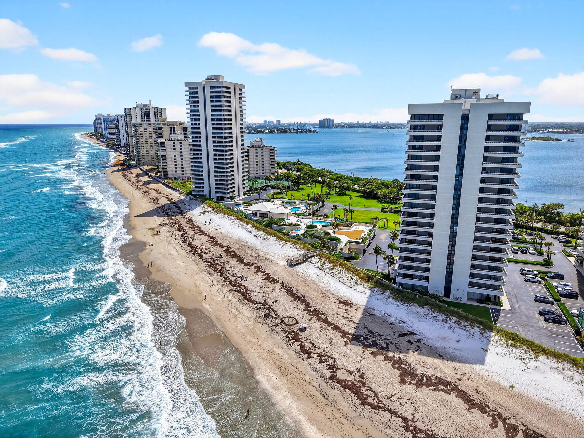 WATER GLADES CONDO - Residential