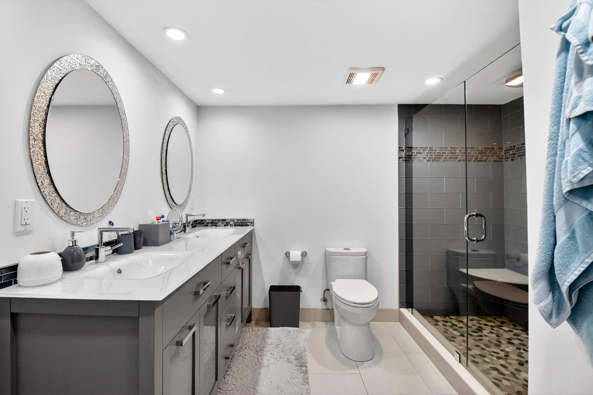 WATER GLADES CONDO - Residential