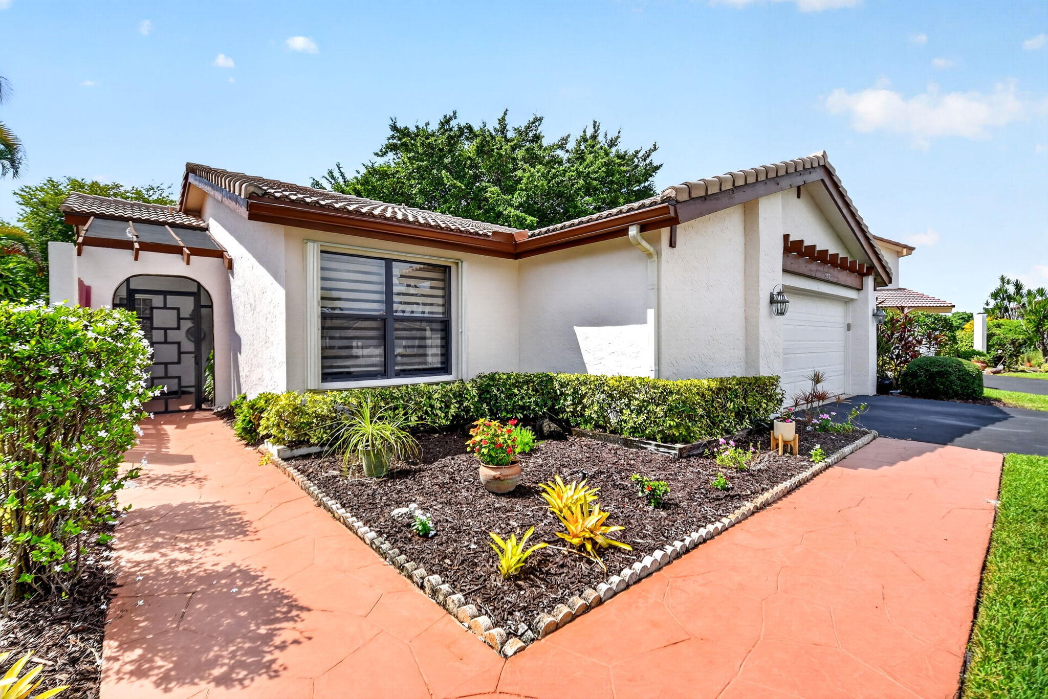5791 Lakeview Mews Place