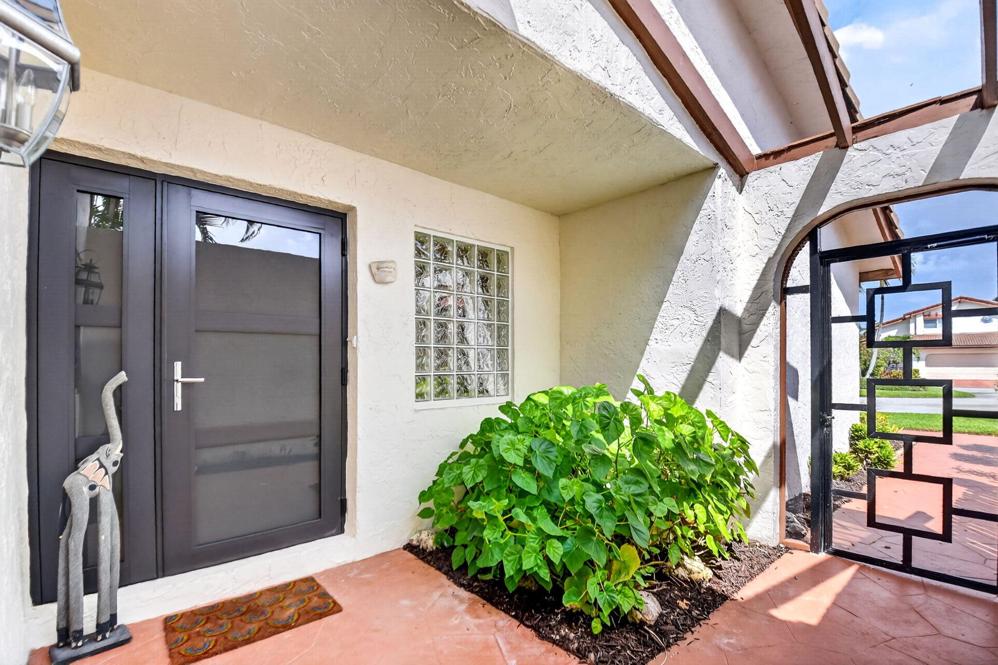 5791 Lakeview Mews Place