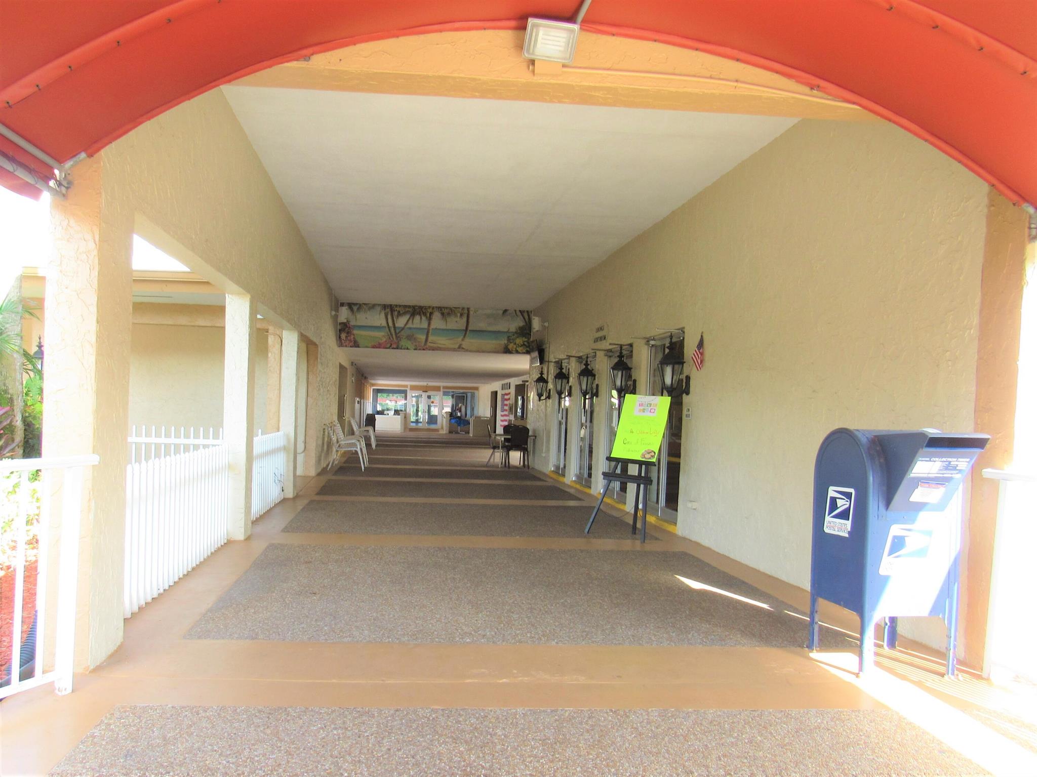 GOLDEN LAKES VILLAGE COND - Residential