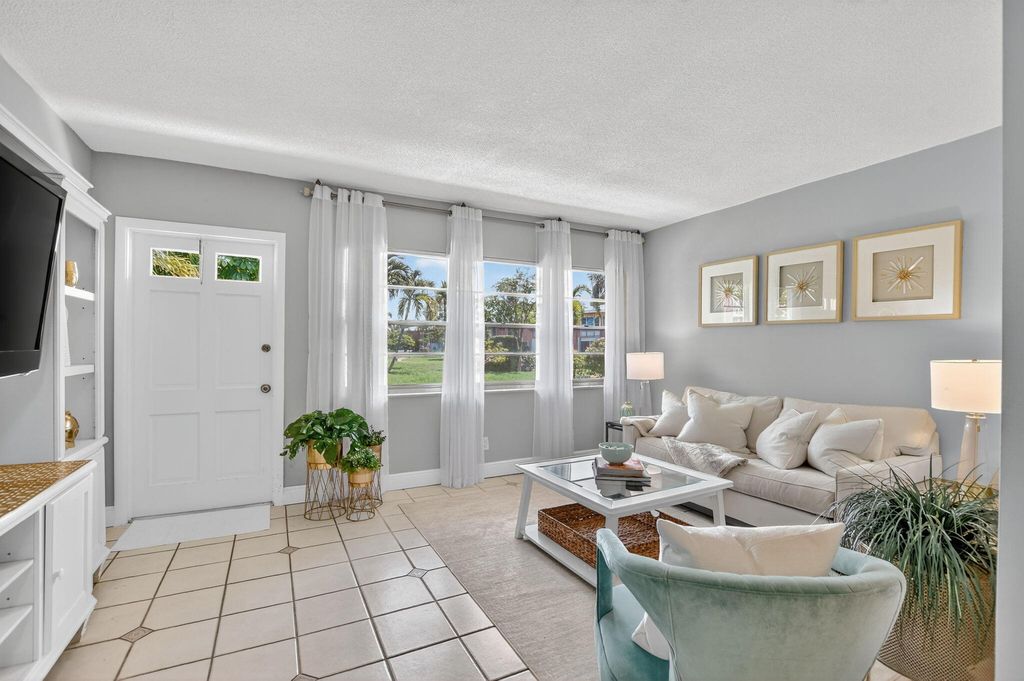 Photo of 300 NE 20th Street #108, Boca Raton, FL 33431 (MLS # R11106561)