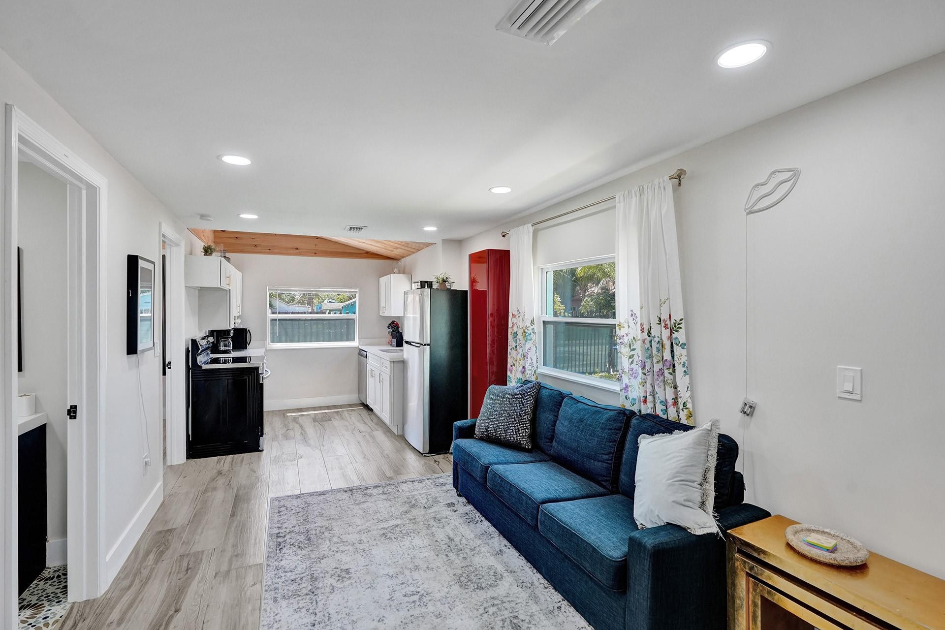 Minnesota Park - Residential Lease