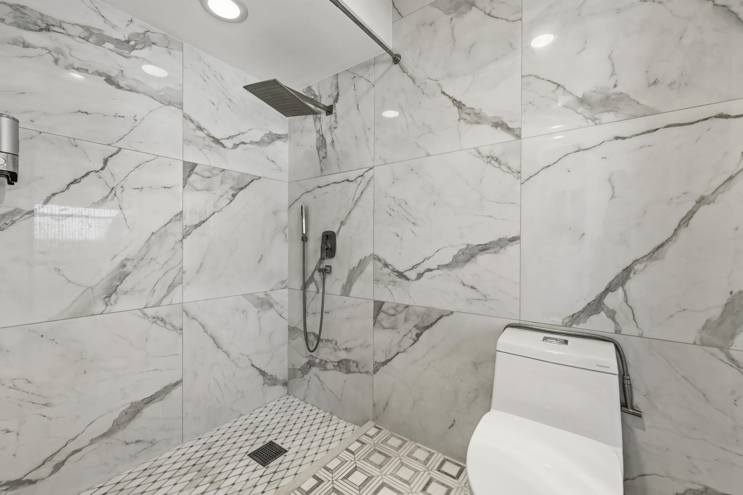 LEXINGTON AT HERITAGE RIDGE - Residential