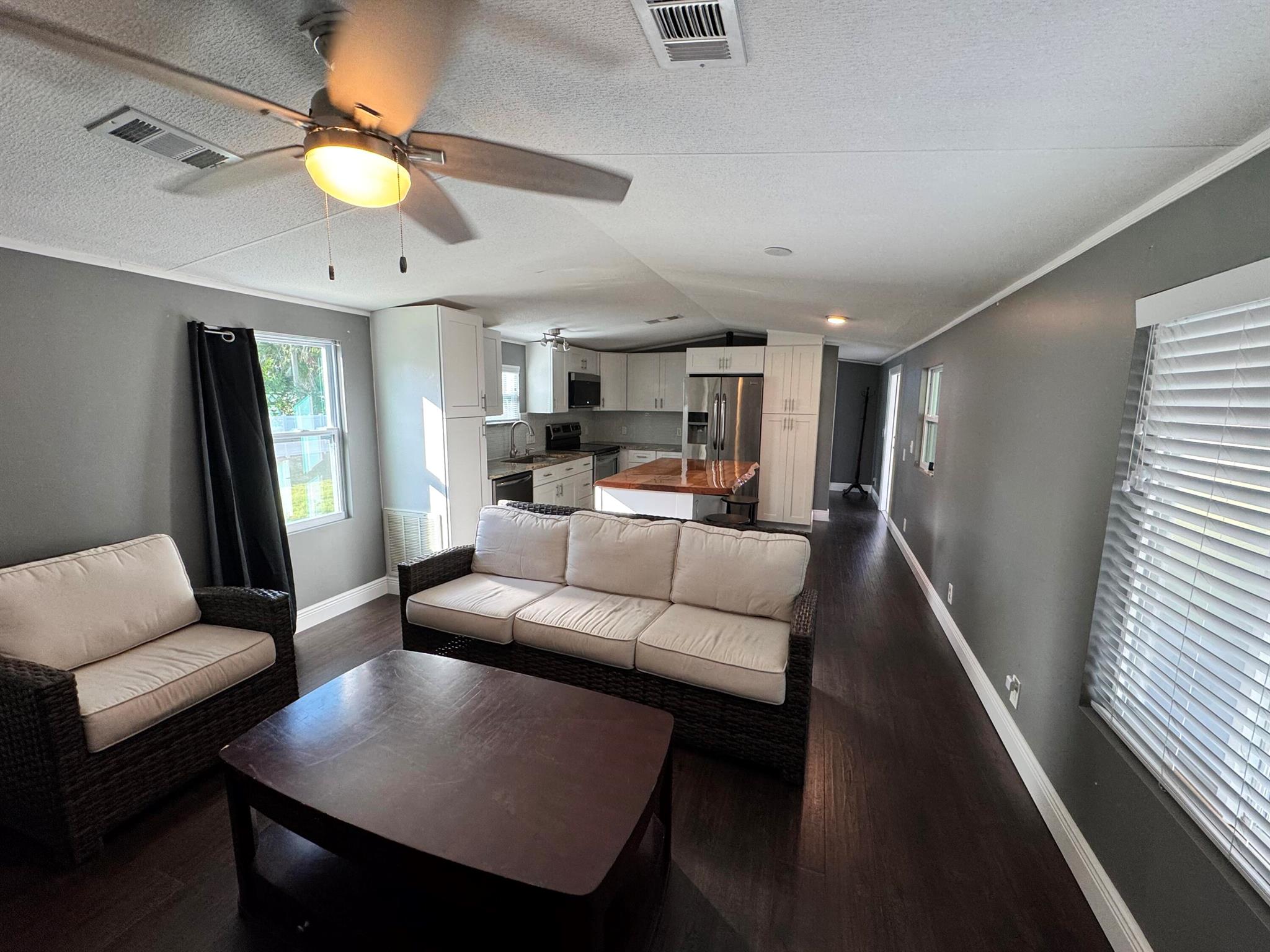 Royal Palm Mobile Home Pa - Residential