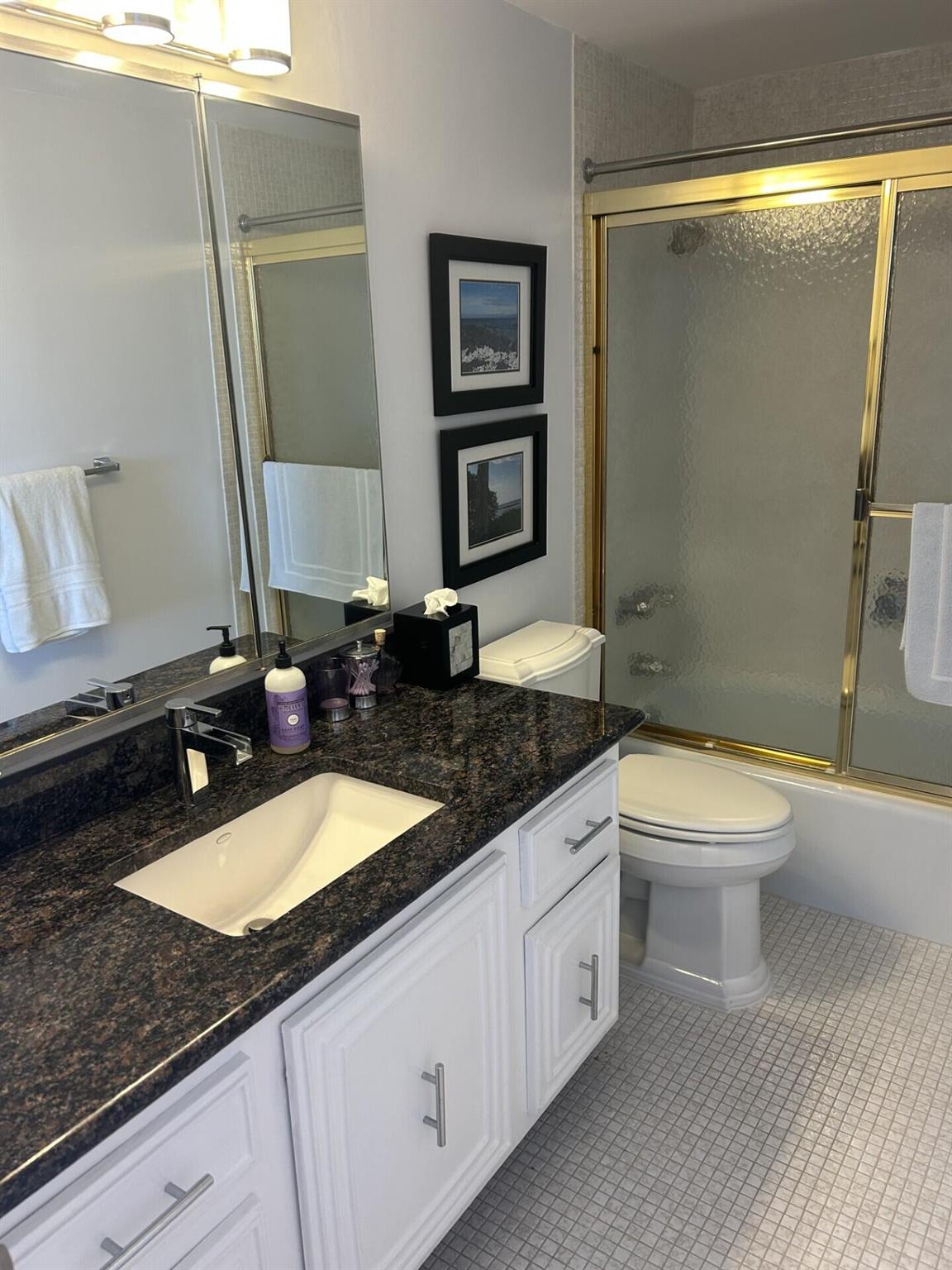 TRIANON CONDO - Residential