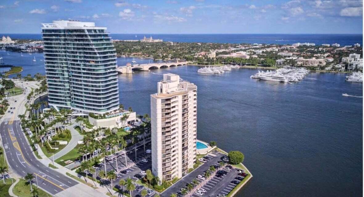 TRIANON CONDO - Residential