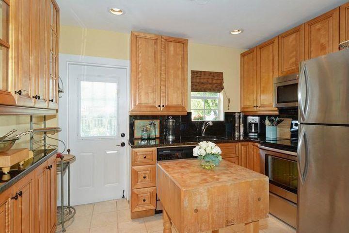 COLONIAL ESTATES - Residential Lease