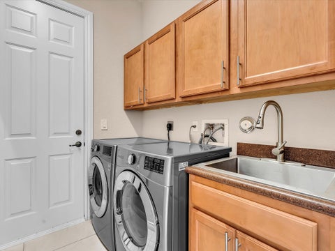 Tiny photo for 3445 NW 87th Avenue, Hollywood, FL 33024 (MLS # B26050392)