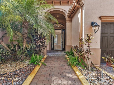 Tiny photo for 3445 NW 87th Avenue, Hollywood, FL 33024 (MLS # B26050392)