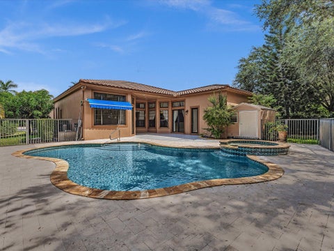 Tiny photo for 3445 NW 87th Avenue, Hollywood, FL 33024 (MLS # B26050392)